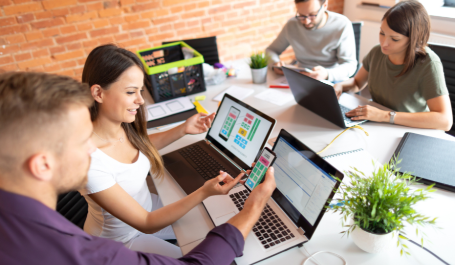 Découvrez comment optimiser la vitrine digitale de votre agence de pompes funèbres. Du référencement payant à la gestion des avis clients.