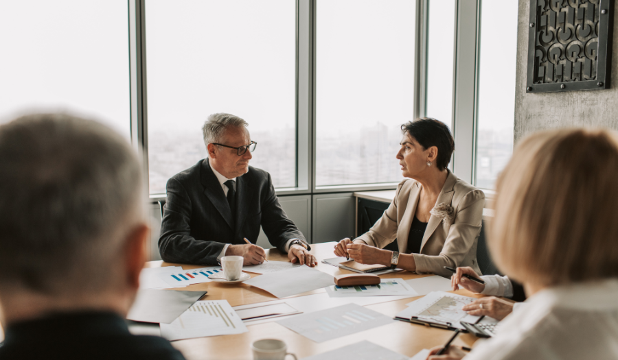 Marché public funéraire : la CAA de Toulouse précise les règles d’impartialité et l’évaluation des moyens humains dans l’attribution des contrats.